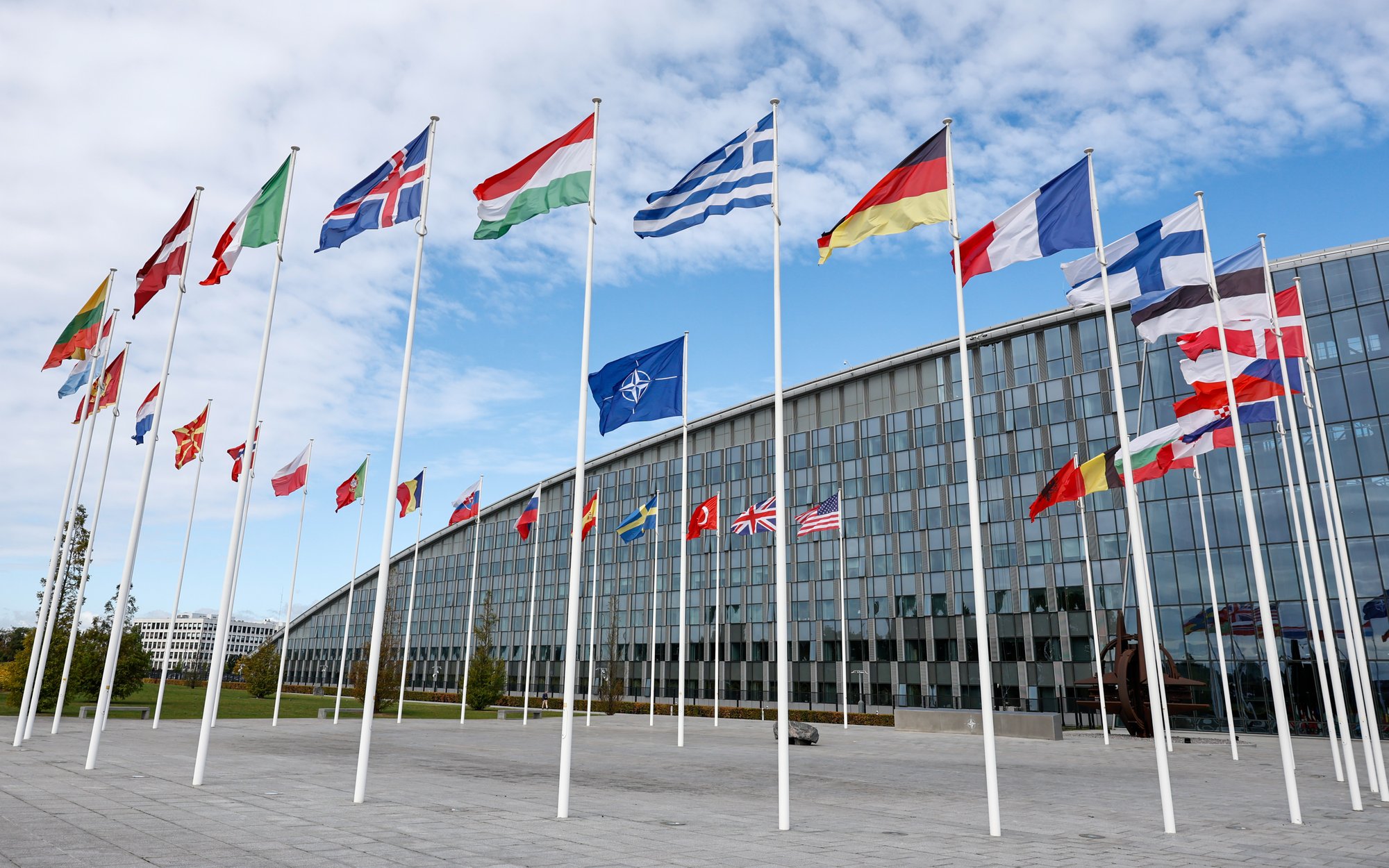 Jan Zielonka: Czy papierowy tygrys nas obroni?