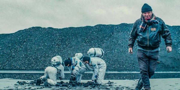 Estera Flieger: Go, dear people, to the cinema for "Candidates of Death"