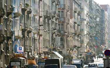 Lizbona: Lokatorzy mogą nie chcieć hotelu w bloku