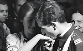 Ślub sanitariuszki Alicji Treutler „Jarmuż" i podchorążego Bolesława Biegi „Pałąka", 13 sierpnia 194