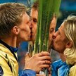 Z pucharem UEFA Anatolij Tymoszczuk (z prawej) i Igor Denisow