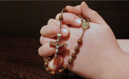 Francuzi zmieniają tłumaczenie modlitwy "Ojcze nasz"