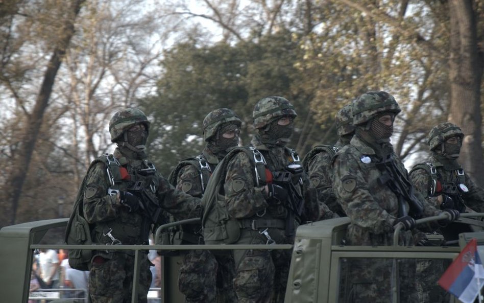 Wojska Serbii ćwiczą z NATO i Rosją