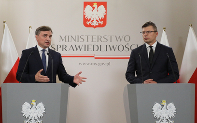 Minister sprawiedliwości, prokurator generalny Zbigniew Ziobro oraz wiceminister sprawiedliwości Mar