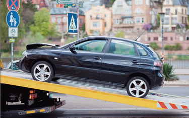 Koszty usunięcia auta z drogi ponoszą solidarnie właściciel i kierowca - wyrok WSA