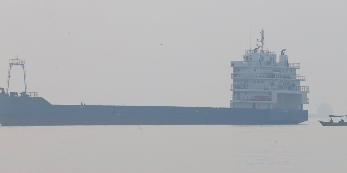 Tankowiec u wybrzeży Kataru trafiony pociskami: są doniesienia o ofiarach
