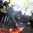 Protestujący pod Radą Najwyższą w Kijowie od miesięcy domagali się uznania agresji Rosji.