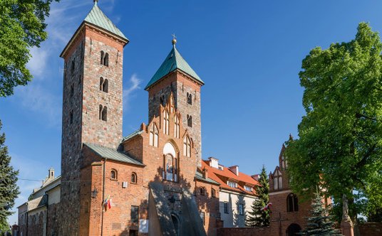 "Kościół Zwiastowania Najświętszej Marii Panny w Czerwińsku nad Wisłą"