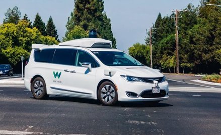 Brak zaufania to obecnie jeden z kluczowych problemów producentów autonomicznych aut na świecie.