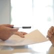 Wygoda i oszczędność - dlaczego warto korzystać z rankingów kredytów samochodowych i kredytów gotówk