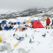 Dramatyczny film spod Mount Everestu [WIDEO]