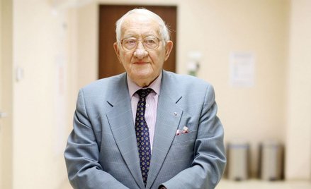 Karol Tendera w niemieckich obozach koncentracyjnych spędził dwa i pół roku. Ma dziś 97 lat