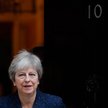 Theresa May, lokatorka Downing Street 10, stoi na czele coraz mniej stabilnej większości.