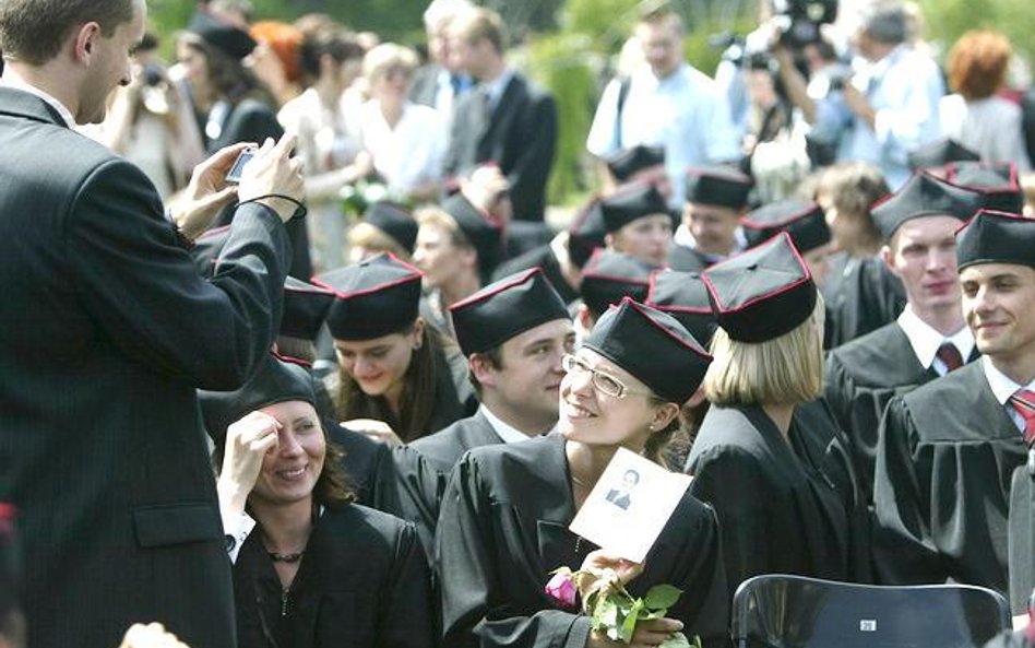 Uczelnie nie mogą pobierać opłat m.in. za rejestrację na kolejne semestry studiów, egzaminów poprawk