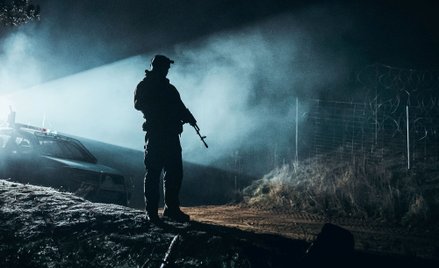 Polski żołnierz na granicy państwowej