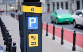 W dużą część świątecznych dni w centrum Warszawy można będzie parkować za darmo