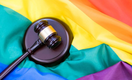 Sąd uchylił uchwałę Rady Gminy Istebna o przeciwdziałaniu "ideologii LGBT"