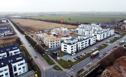 W 2026 r. może pojawić się presja na wzrost cen nowych mieszkań – prognozują analitycy PKO BP.