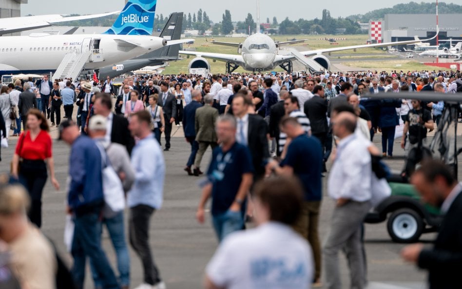 Poprzedni salon lotniczy na lotnisku Le Bourget w 2023 roku