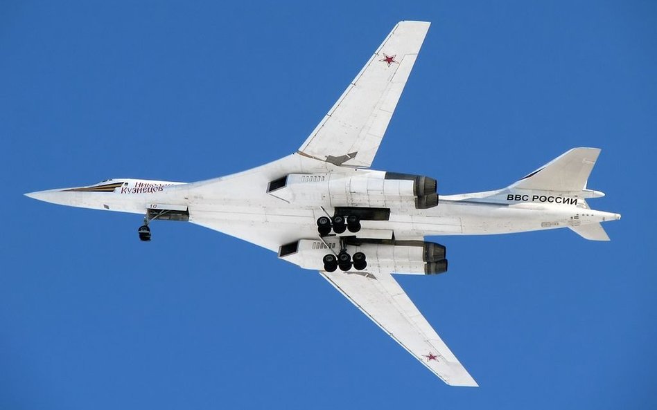 Tu-160