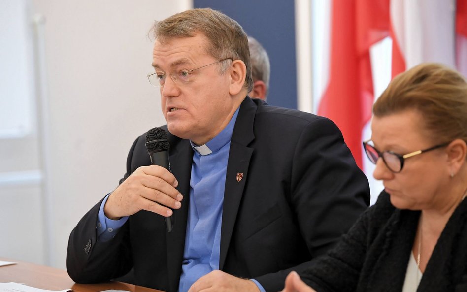 ks. Dariusz Oko