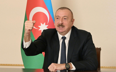 Przedterminowe wybory prezydenckie w Azerbejdżanie wygra urzędujący prezydent Ilham Alijew (na zdjęc