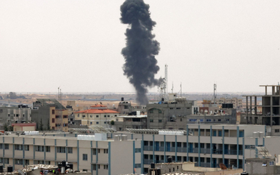Słup dymu nad Strefą Gazy