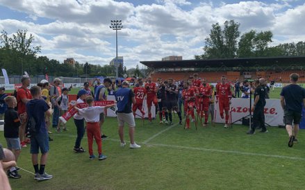 Zawodnicy dziękują kibicom za wsparcie