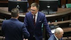 Szymon Hołownia na sali plenarnej Sejmu