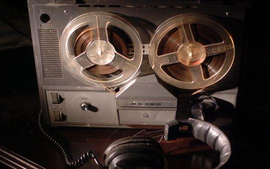 Prokuratura wojskowa sprawdza billingi dziennikarza „Rz”