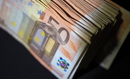 900 mln euro trafi w niesprawny system