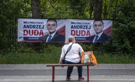 Sondaż: Andrzej Duda utrzymuje poparcie. Będzie potrzebna druga tura