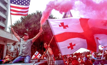 W protesty w Tbilisi zaangażowała się dotychczas obojętna politycznie gruzińska młodzież