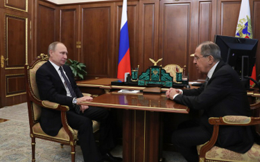 Prezydent Rosji Władimir Putin i szef MSZ Siergiej Ławrow.