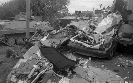 27.06.1991 r. Trzin po starciach wojsk Jugosławiańskiej Armii Ludowej i specjalnych oddziałów Obrony