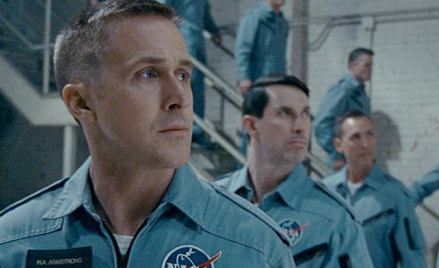 Ryan Gosling jako Neil Armstrong w filmie „Pierwszy człowiek"