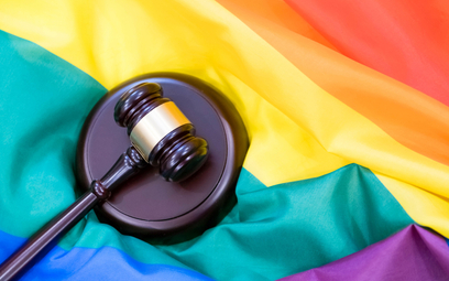 Kolejna uchwała anty-LGBT do kosza. Sąd uznał, że dyskryminowała