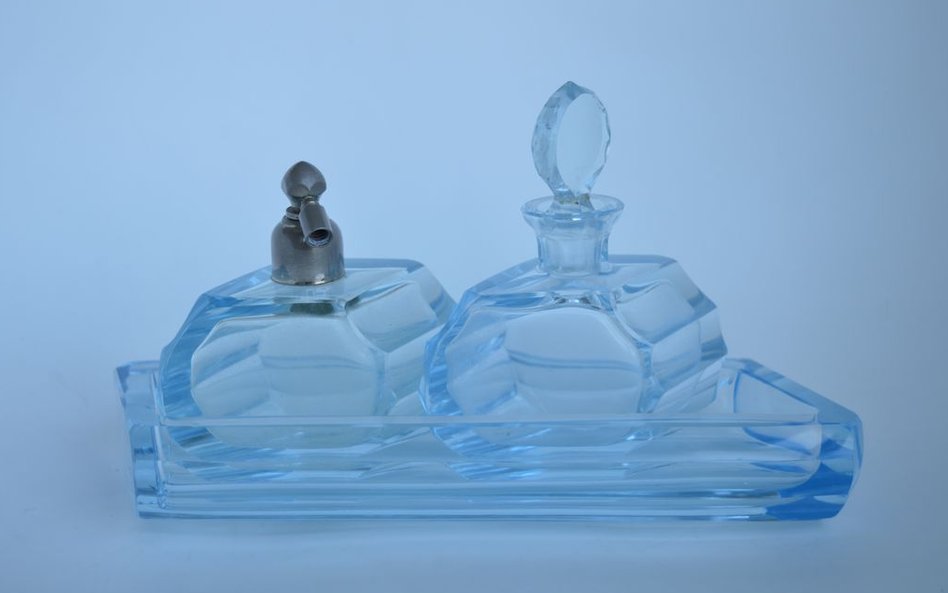 Zestaw toaletowy XIX-XX wiek