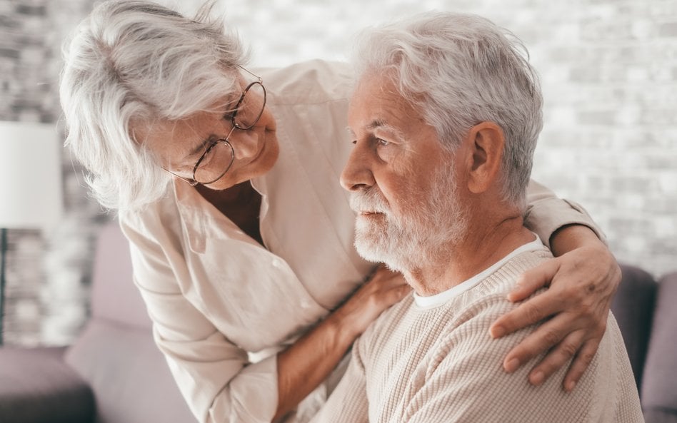 Część objawów choroby Alzheimera może zaczynać się poza mózgiem