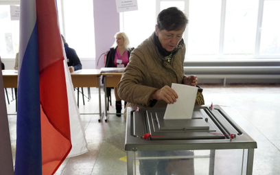 Głosowanie w pseudoreferendum w Mariupolu