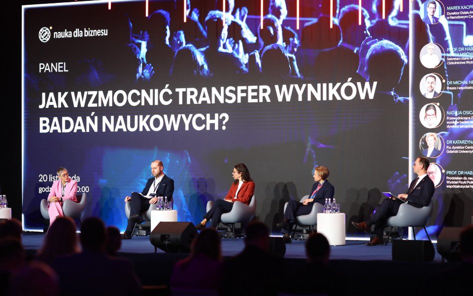 Podczas debaty „Jak wzmocnić transfer wyników naukowych?” uczestnicy rozmawiali między innymi o spec