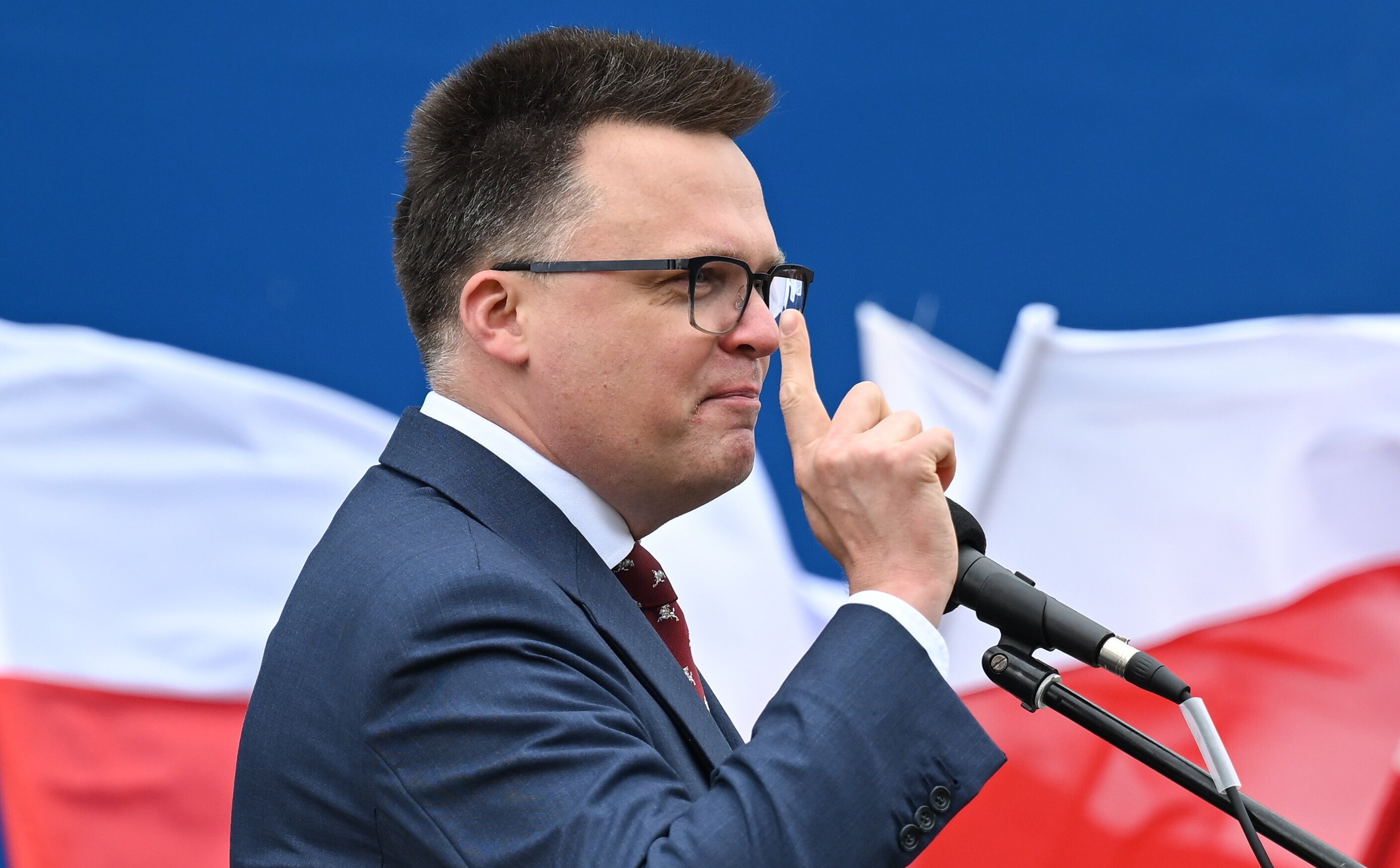 Po spotkaniu liderów: koalicja jeszcze istnieje. Ale Szymon Hołownia uznany za zdrajcę