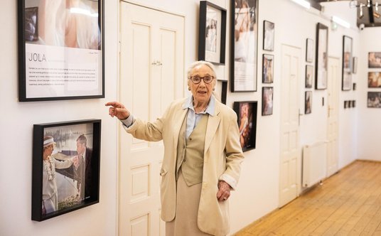 Wernisaż wystawy w Stawisku spotkanie otwierające z M. Komorowską  i prof. G. Stachówną w Stawisku w