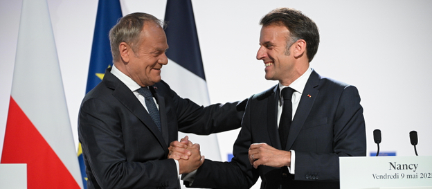 Donald Tusk i Emmanuel Macron