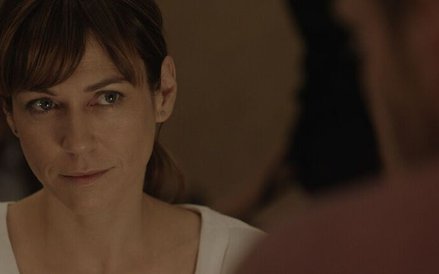 Marie-Josée Croze w roli Caroline