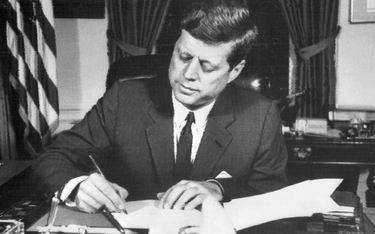 Zabójstwo Johna F. Kennedy’ego to serial kolejnych ujawnień dokumentów. Następny odcinek za 180 dni