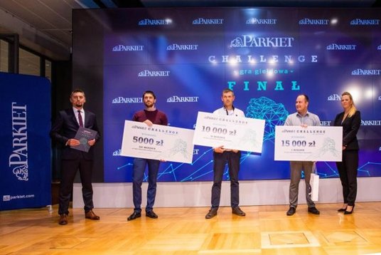 W poprzednim roku rywalizację w Parkiet Challenge wygrał Paweł Czuba (w środku). Drugi był Robert Be