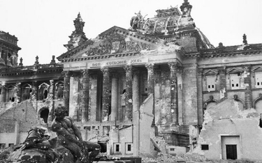 Reichstag, 3 czerwca 1945 r.