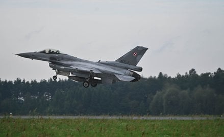 Polska poderwała myśliwce dyżurne w związku ze zbliżaniem się drona do polskiej granicy