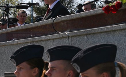 Bunt w 23. Bazie Lotniczej NATO przeciw ministrowi Bogdanowi Klichowi